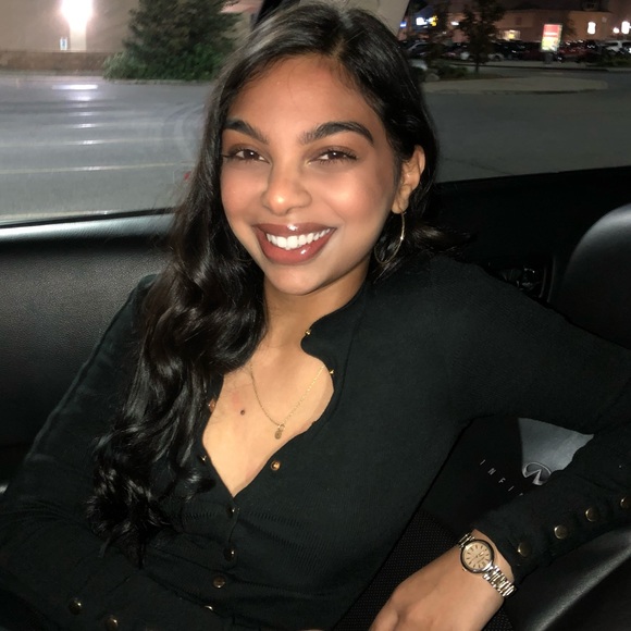 Meet your Posher, Preya - Picture 1 of 1